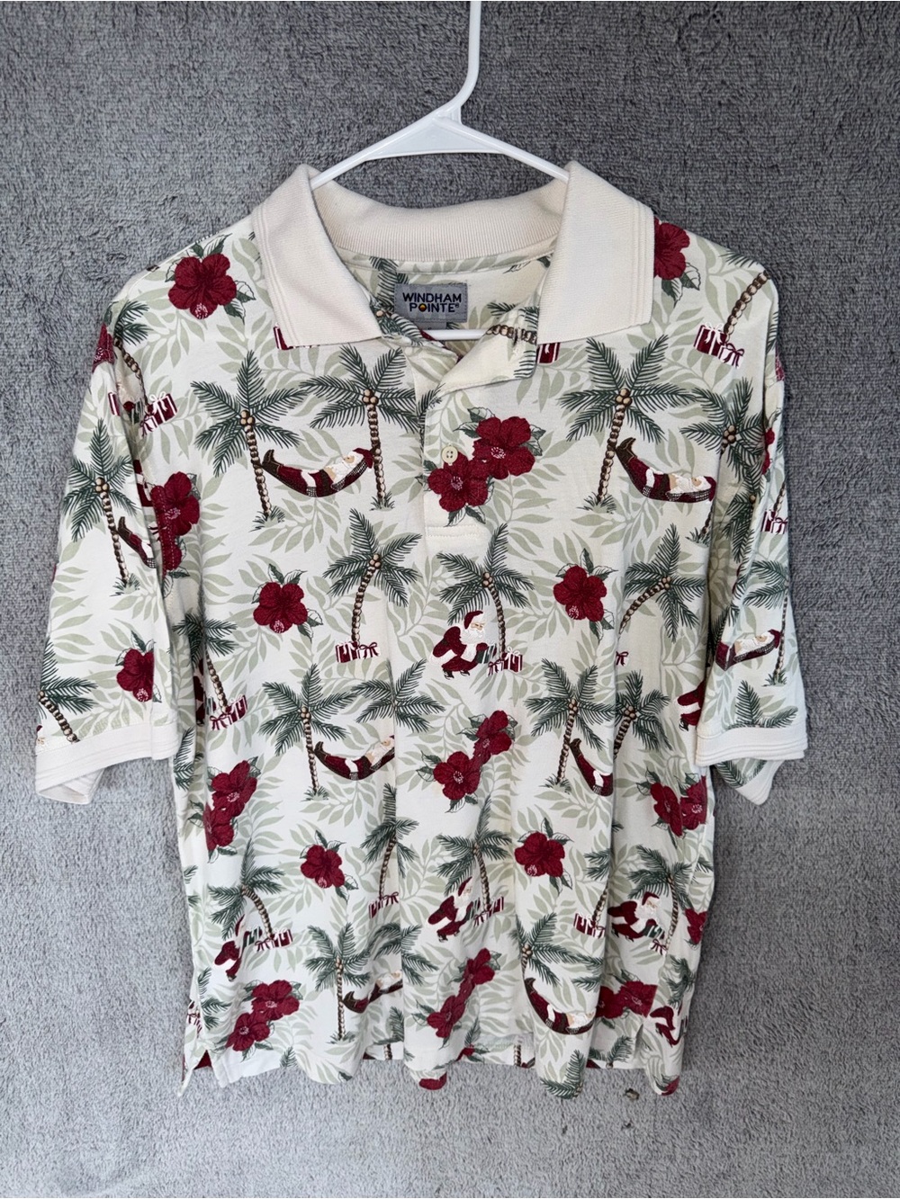 Windham pointe Men's Cream Hawaiian Print Polo Shirt size small Christma Santa